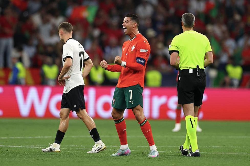 乌拉圭神勇夺胜,小组瞄准欧洲杯 乌拉圭神勇夺胜,小组瞄准欧洲杯