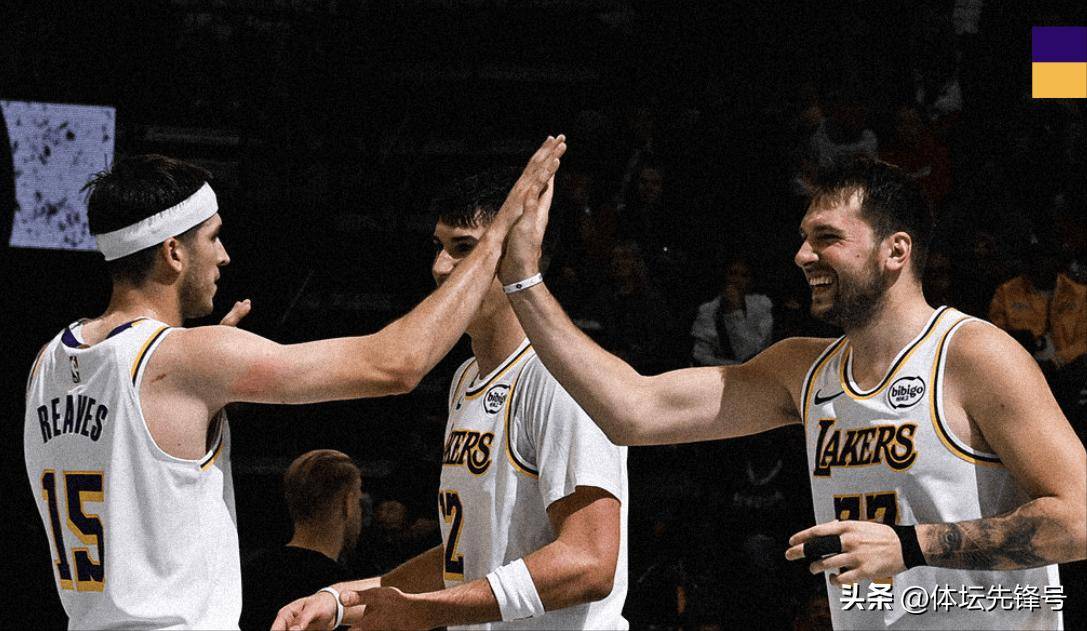 雷速赛事直播app-雷霆碾压马刺，保罗带队取胜