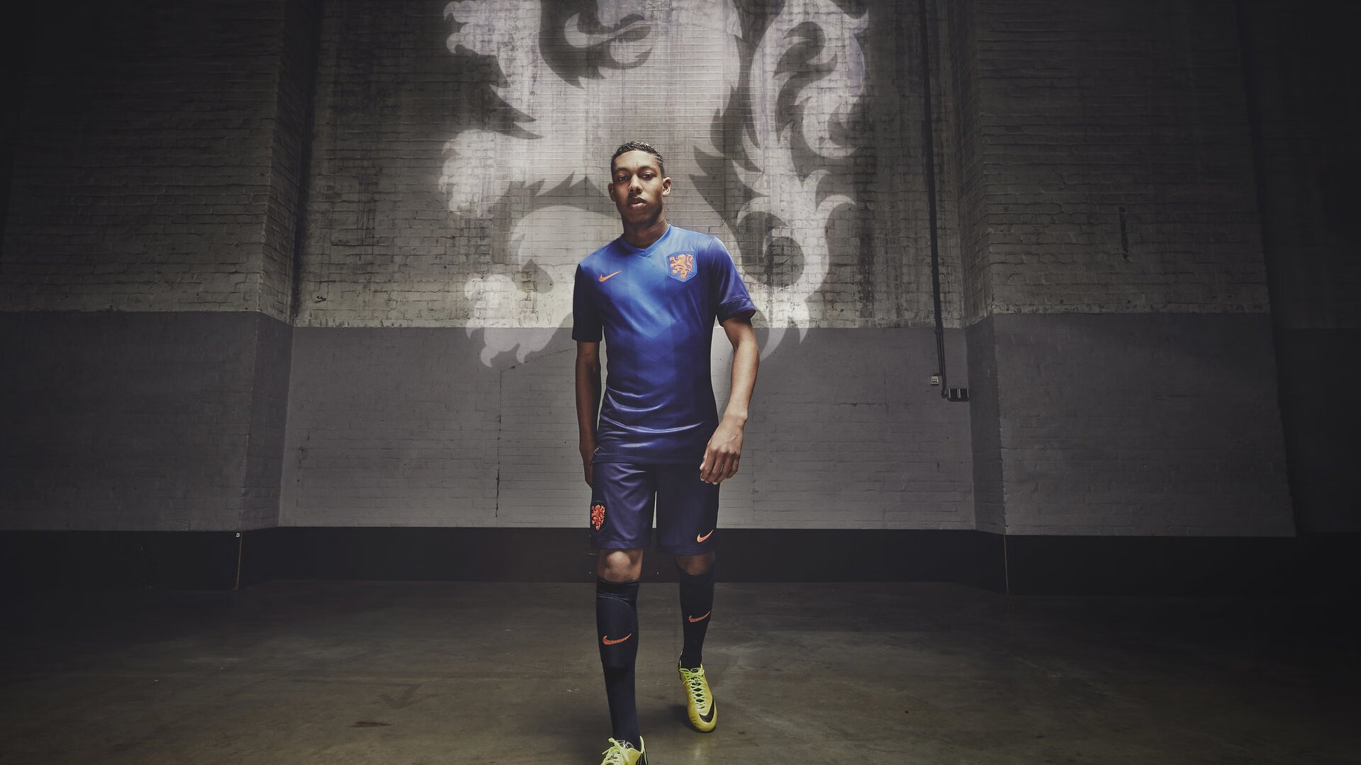 雷速官网-凯塞多点燃赛场，葡萄牙新星闪耀，曼城争冠战惊险胜出